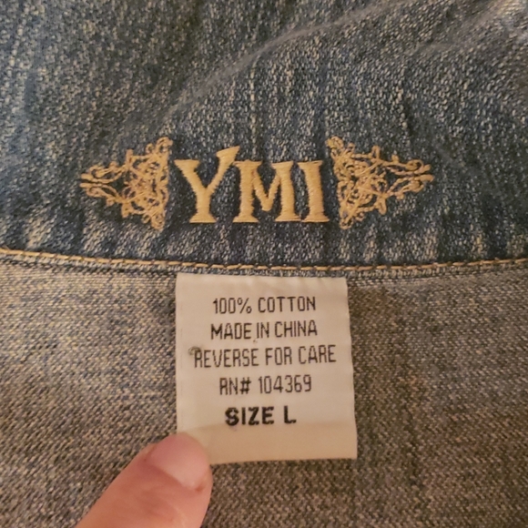 YMI Jean Jacket Size Large (Juniors) - Picture 5 of 5